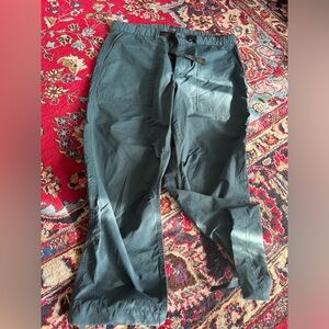 Gap Men’s L Rain/Wind Pant